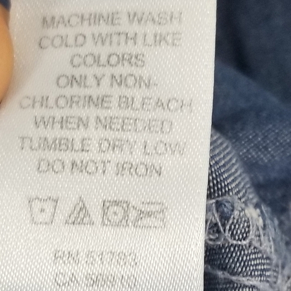 Maurices Ombre Jean Button Up Blouse. Super Soft! Bottom & Cuff Fringe. Size XS. - Picture 7 of 9